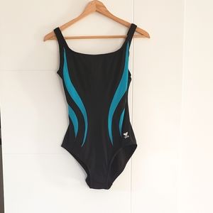 🫐2 for $20🫐 TYR  size 10 swimsuit